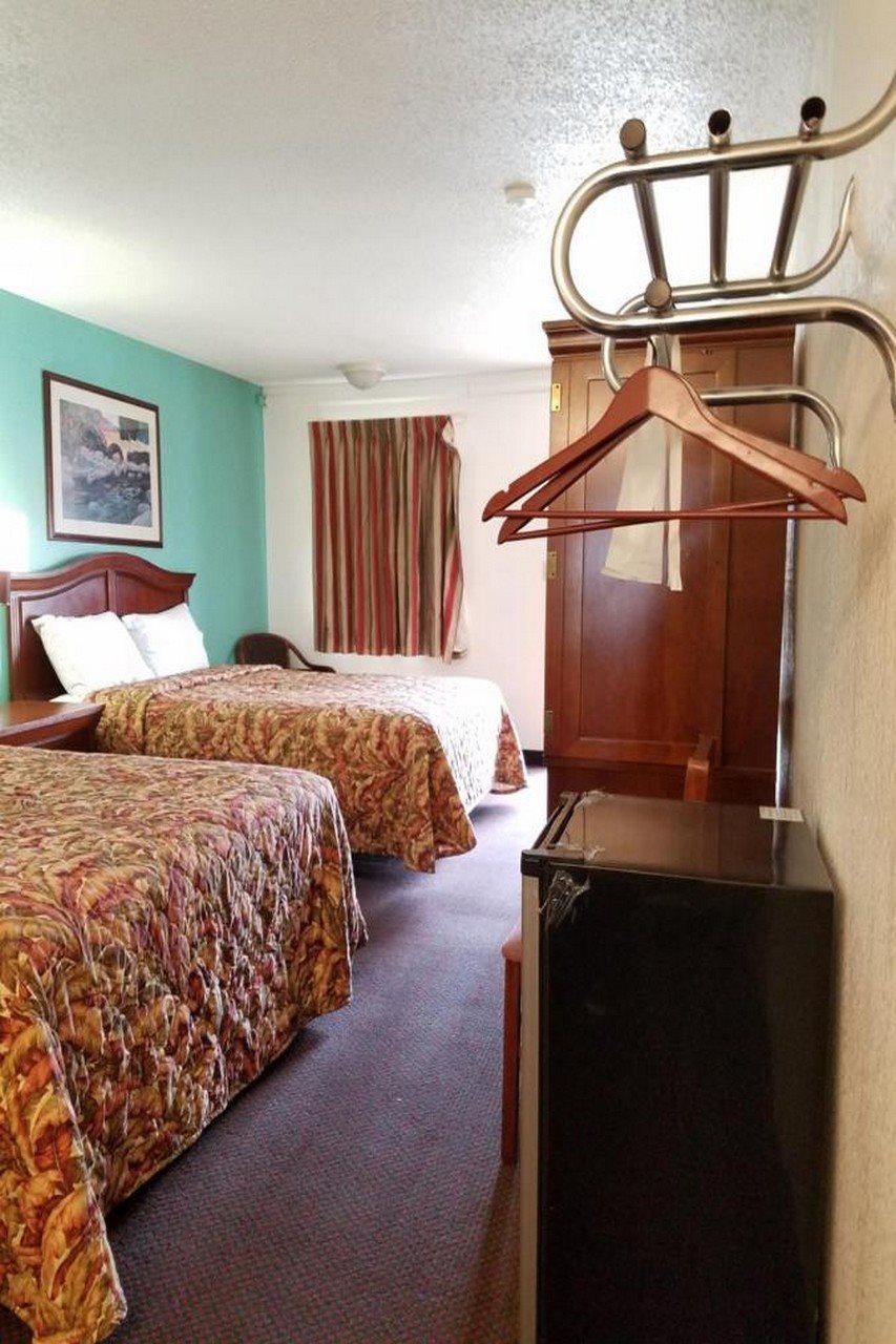 إنديانابوليس Indy Southwestern Inn-South المظهر الخارجي الصورة