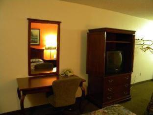 إنديانابوليس Indy Southwestern Inn-South الغرفة الصورة