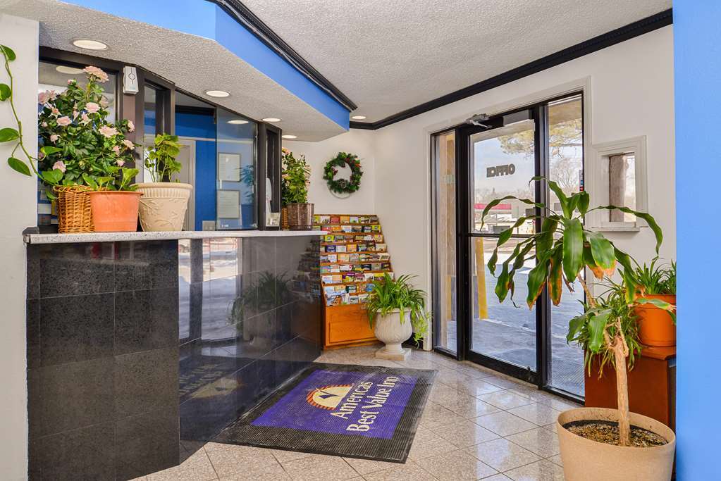 إنديانابوليس Indy Southwestern Inn-South المظهر الداخلي الصورة