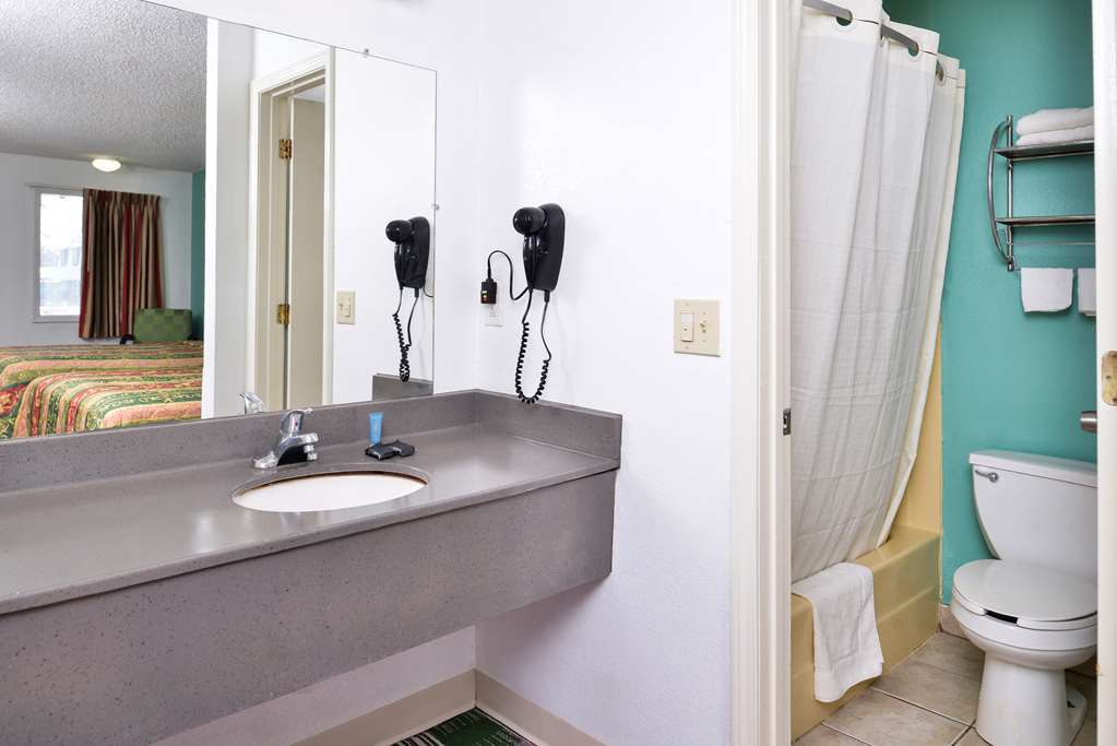 إنديانابوليس Indy Southwestern Inn-South الغرفة الصورة