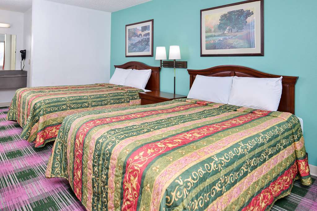 إنديانابوليس Indy Southwestern Inn-South الغرفة الصورة