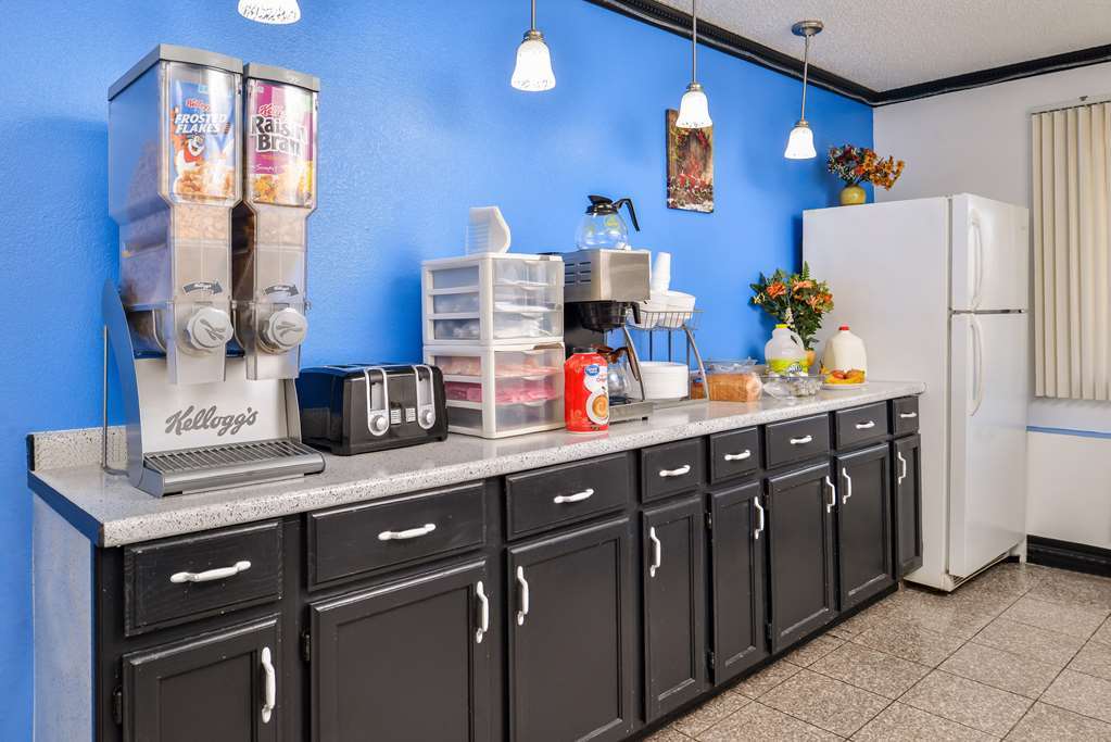 إنديانابوليس Indy Southwestern Inn-South المطعم الصورة
