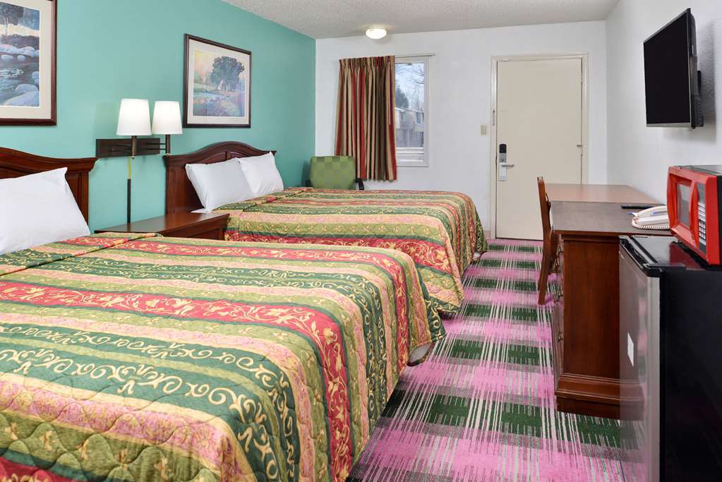 إنديانابوليس Indy Southwestern Inn-South الغرفة الصورة