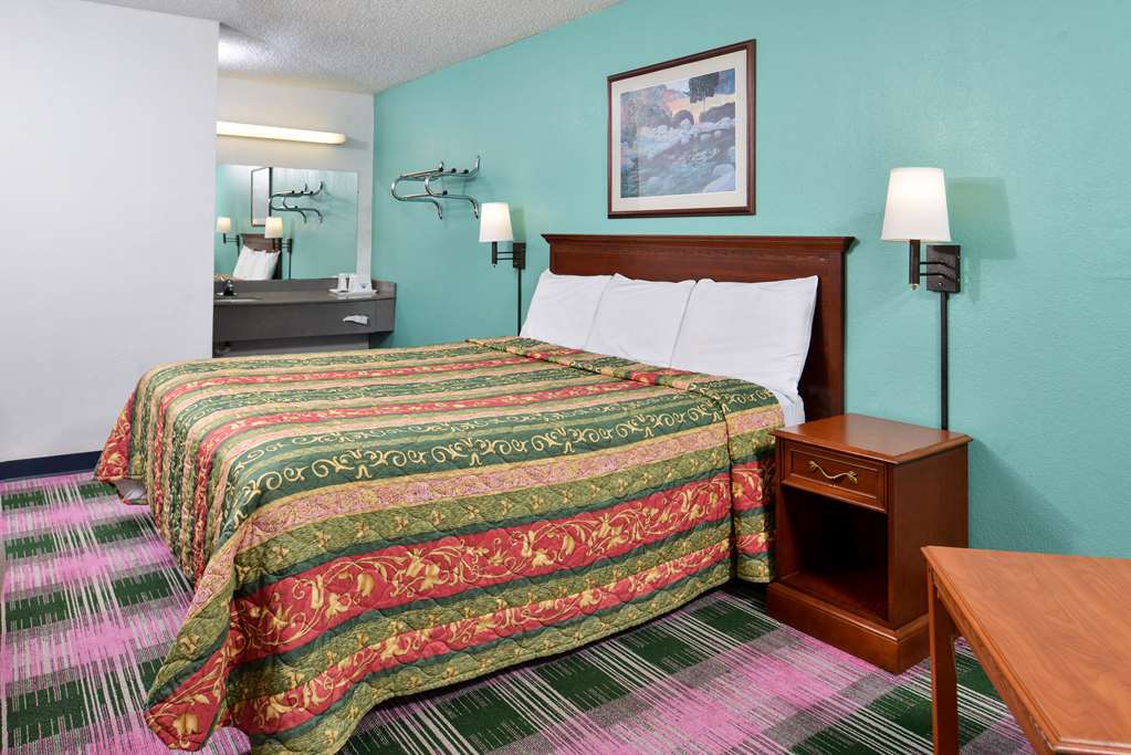 إنديانابوليس Indy Southwestern Inn-South الغرفة الصورة