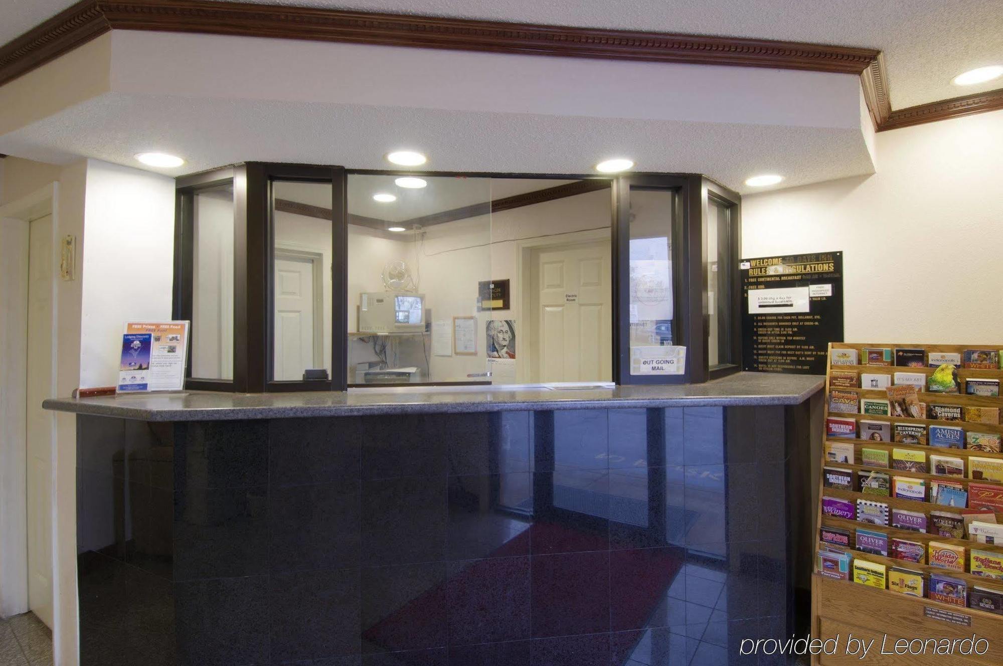 إنديانابوليس Indy Southwestern Inn-South المظهر الداخلي الصورة