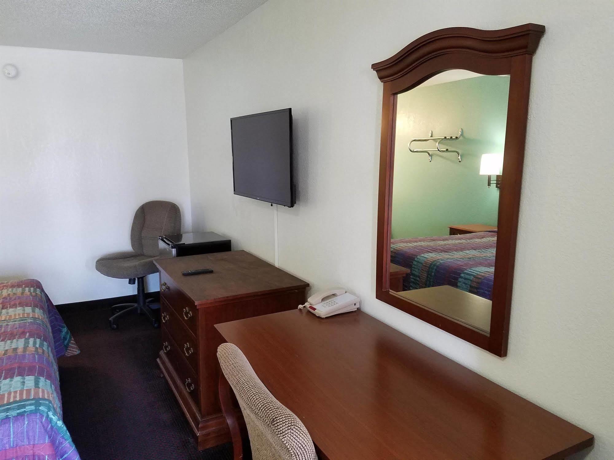 إنديانابوليس Indy Southwestern Inn-South المظهر الخارجي الصورة